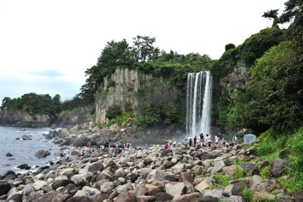 Jeongbang Falls